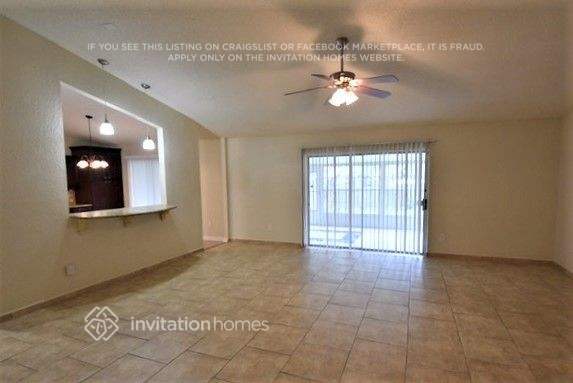 Foto del edificio - 15840 Bay Lakes Trail