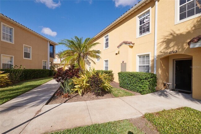 Foto del edificio - 2745 Oakwater Dr