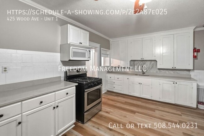 Building Photo - 425 Wood Ave