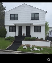 Building Photo - 49 Ceres St