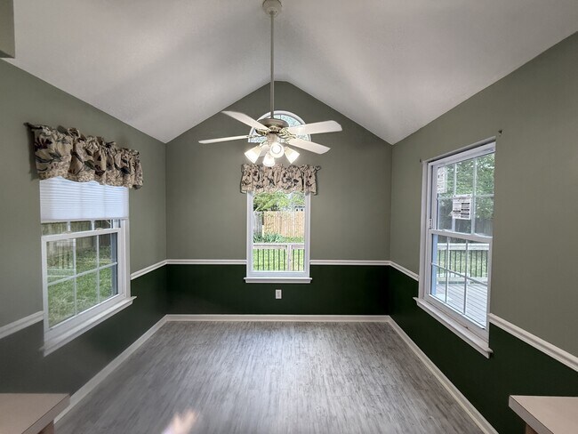 Foto del edificio - 3813 Sterncroft Dr