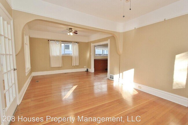 Building Photo - 4 br, 3 bath House - 1806 N. 15th St