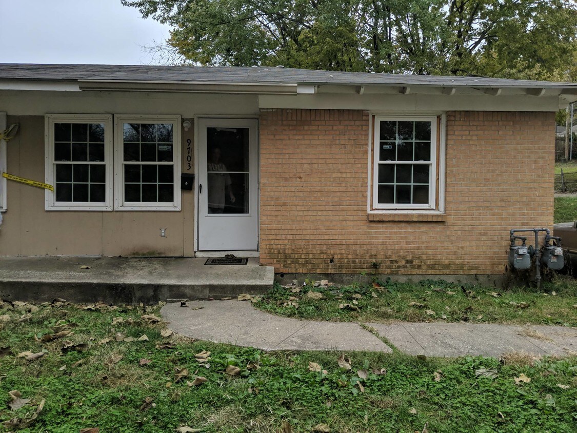 9703 E Franklin Ave Unit 9703, Independence, MO 64052 Apartment for