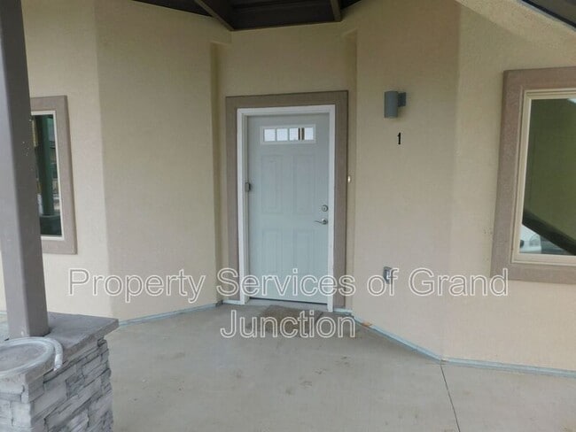Foto del edificio - 658 Brookwillow Loop