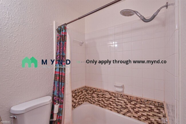 Building Photo - 4 br, 2.5 bath House - 3527 Bayou Forest Dr