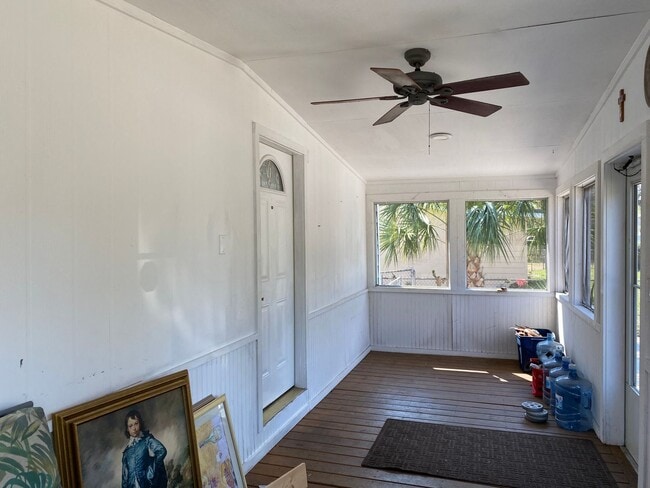 Building Photo - 313 S Observatory Dr
