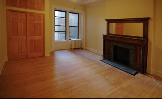 LIVING ROOM (FACING STREET) - 45 W 74th St