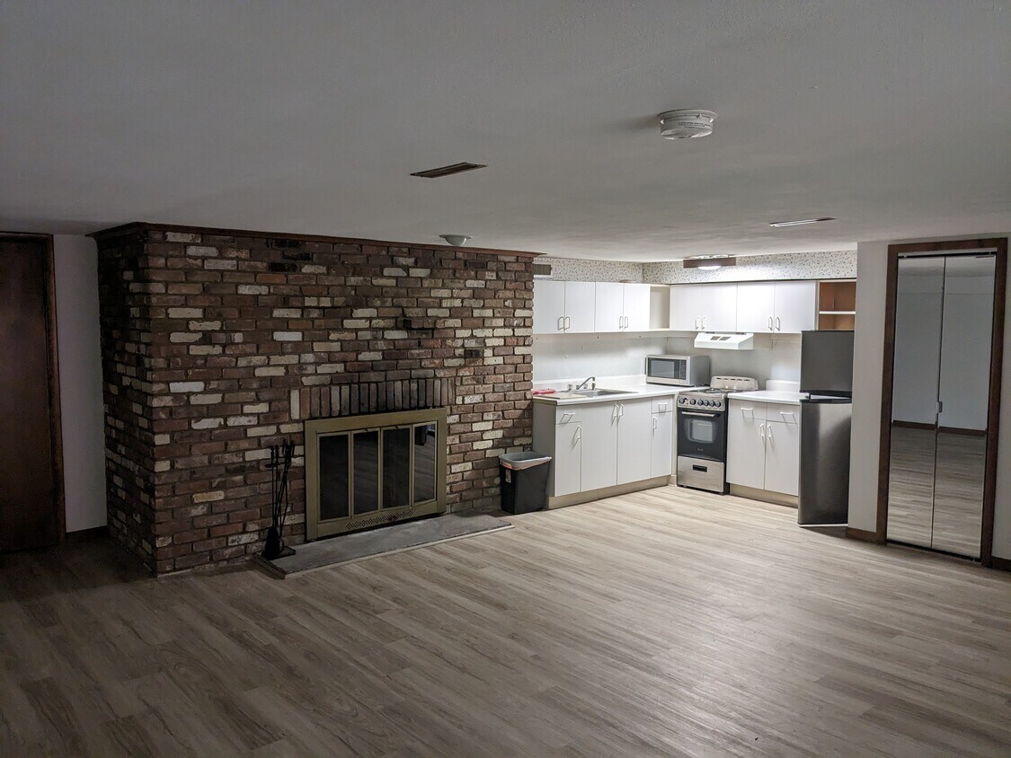 Foto principal - 880 Mount Carmel Ave