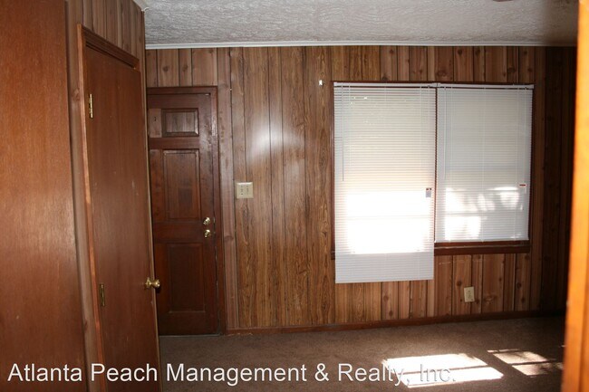 Building Photo - 2 br, 1 bath House - 3233 West St SW