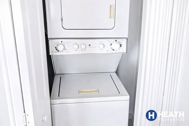 Building Photo - 6 Bowdoin Park