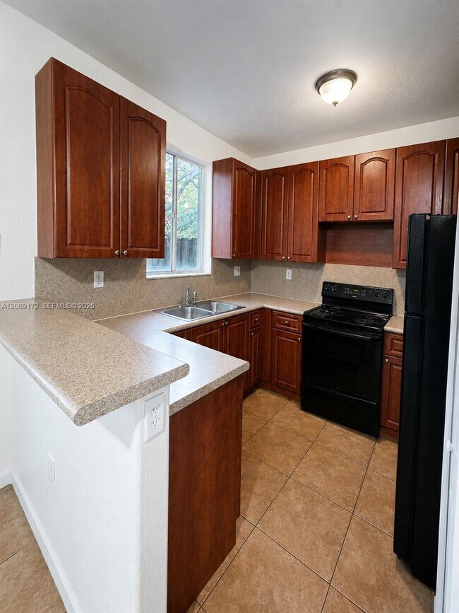 Foto del edificio - 2528 SE 14th Ave