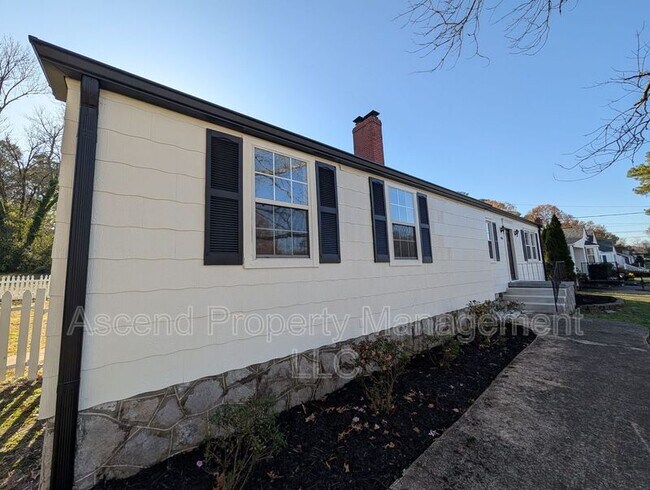 Foto del edificio - 406 Osborne Dr