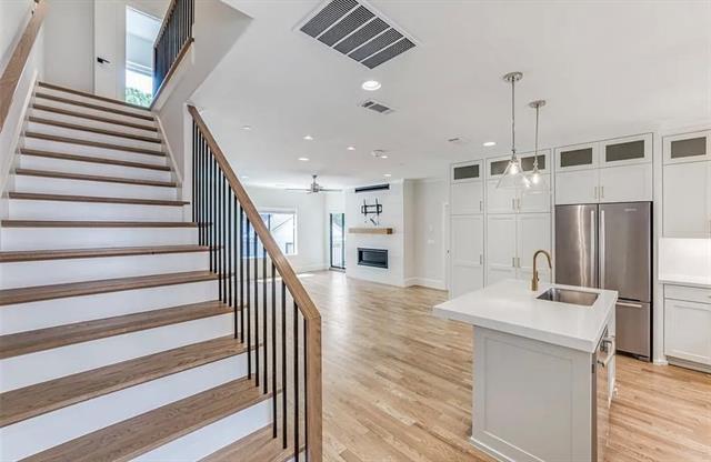 Foto del edificio - 3424 Westminster Ave