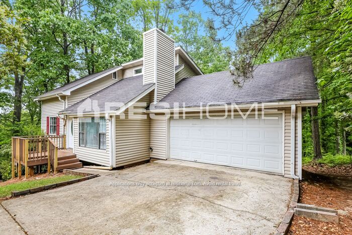Building Photo - 1543 Squire Ct