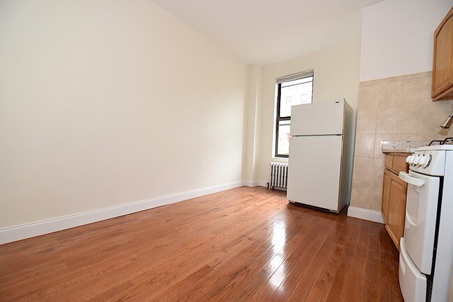 Building Photo - 3018 43rd St