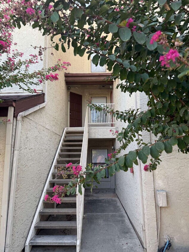 Primary Photo - 5322 Medical Dr