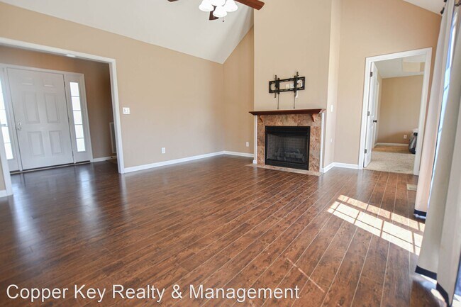 Building Photo - 3 br, 2 bath House - 1029 Freedom Drive