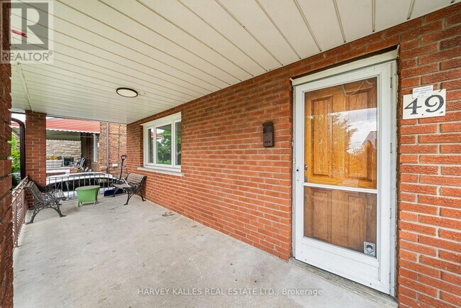 Building Photo - 49 Fairbank Ave
