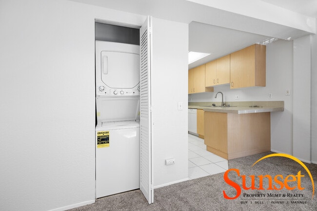 Foto del edificio - 3975 Hortensia St