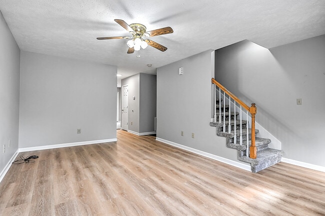 Foto del edificio - 228 Amanda Ln