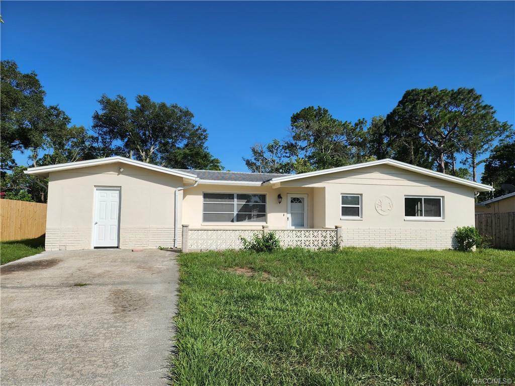 59 S Lee St, Beverly Hills, FL 34465 House Rental in Beverly Hills