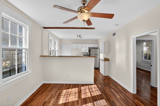 Foto del edificio - 3132 Robert St