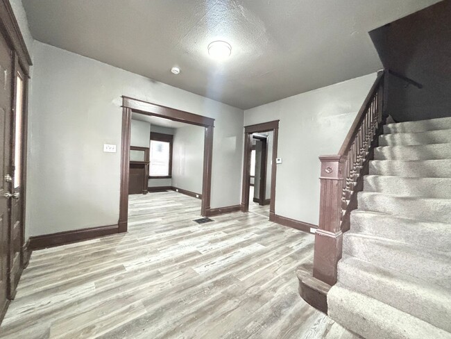 Building Photo - Sliker Home