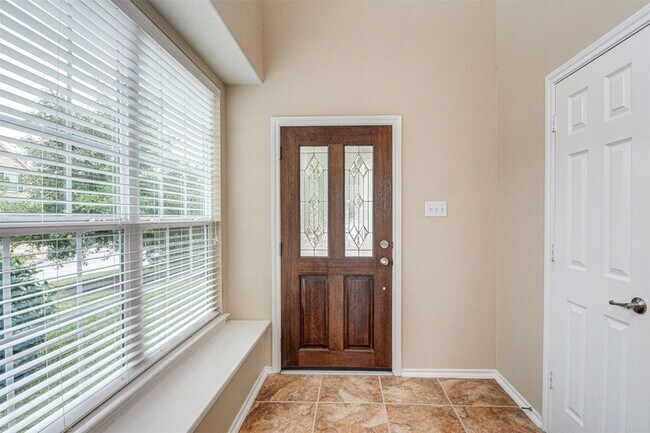 Foto del edificio - 23 Fairlee Ct