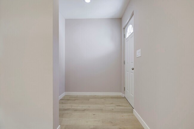 Foto del edificio - 15557 Wyandotte St