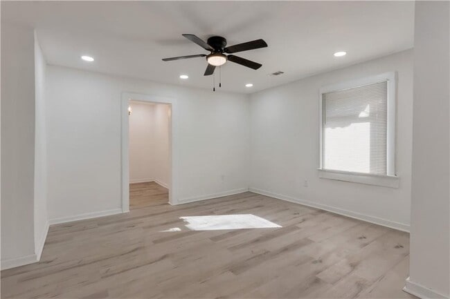 Foto del edificio - 235 Dodd Ave SW