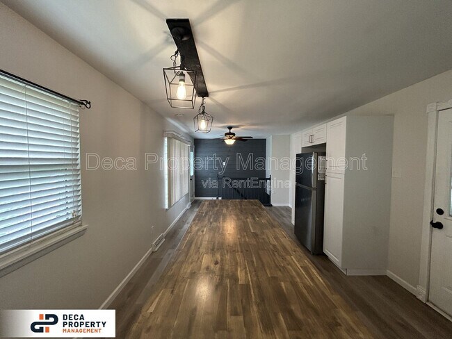 Building Photo - 410 Duchesne Ave