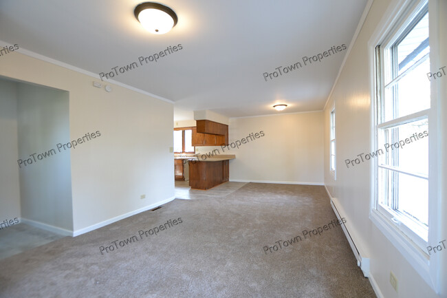 Building Photo - 1118 Krings Ln