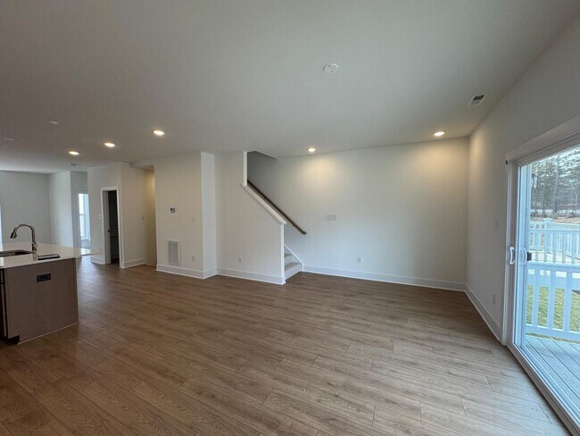 Foto del edificio - 6606 Sunrise Oasis Ln