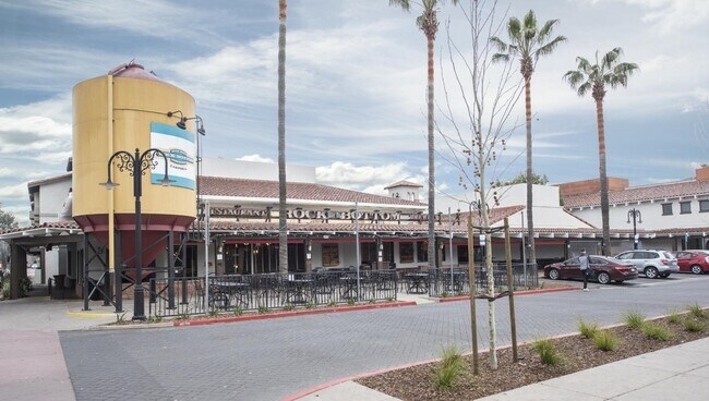 Foto del edificio - 2305 S Winchester Blvd