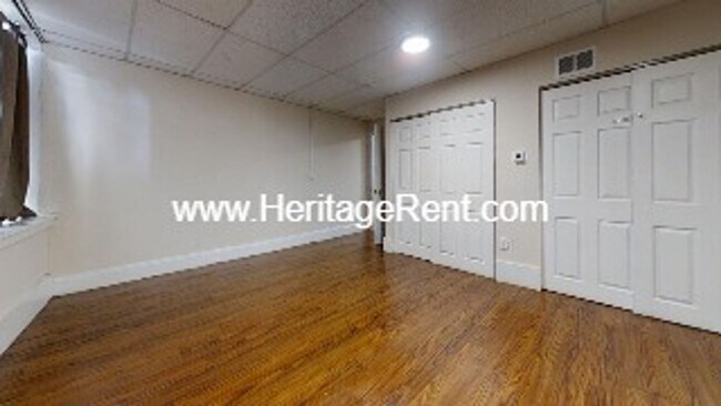 Foto del edificio - 1042 Marshall Ave