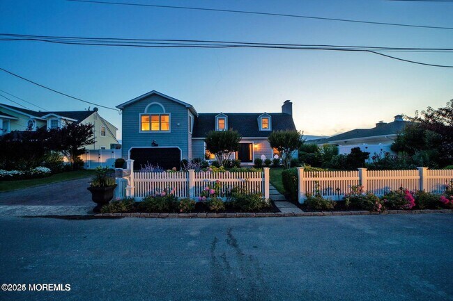 Foto del edificio - 340 Bay Ln