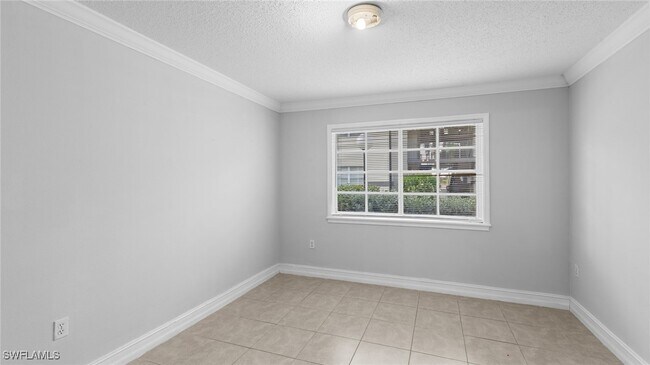 Foto del edificio - 3421 Winkler Ave