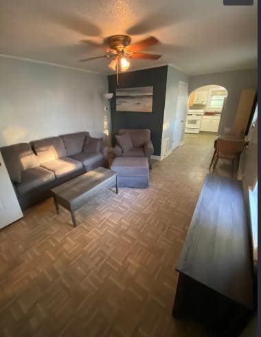 Foto del edificio - 932 E Market St