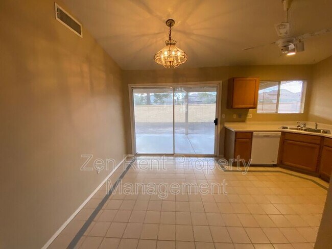 Building Photo - 1333 N Higley Rd