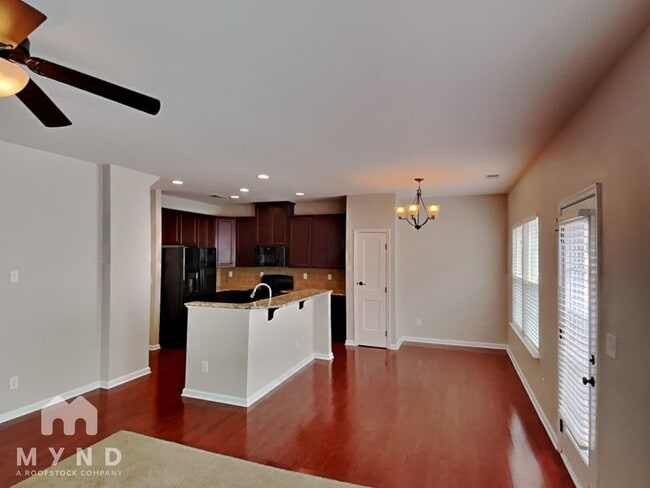 Building Photo - 7608 Red Mulberry Way
