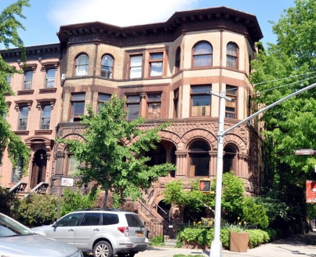 Building Photo - 229 Washington Ave