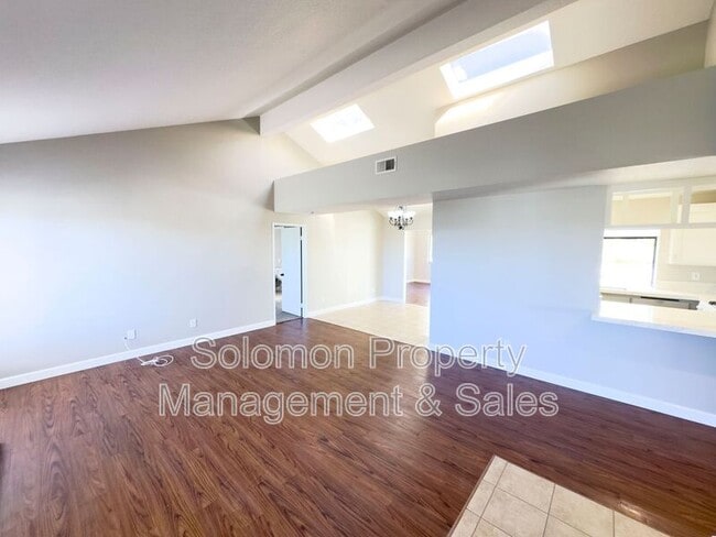 Foto del edificio - 905 Viewpoint Dr