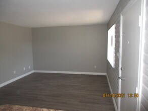 Building Photo - 6731 N 16th St