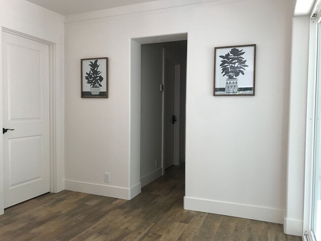 Building Photo - 0721 - 1319/1321 Normal Ave