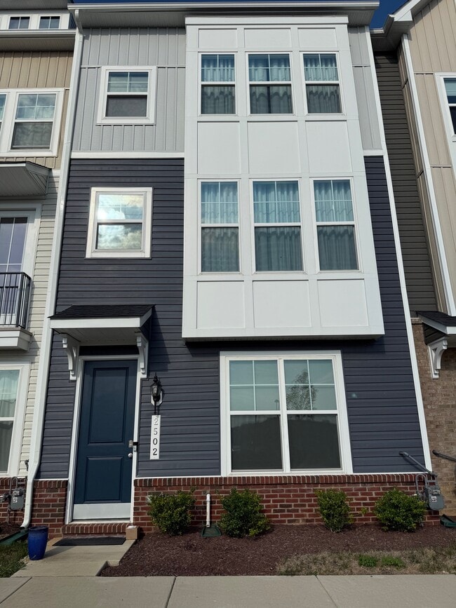 Building Photo - 2502 Rucker Ln