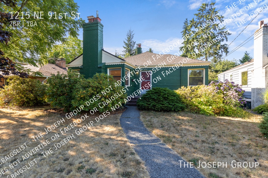 Primary Photo - 1215 NE 91st St