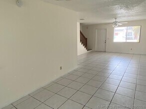 Building Photo - 4901 Pier Dr