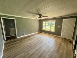 Building Photo - 609 Horton St