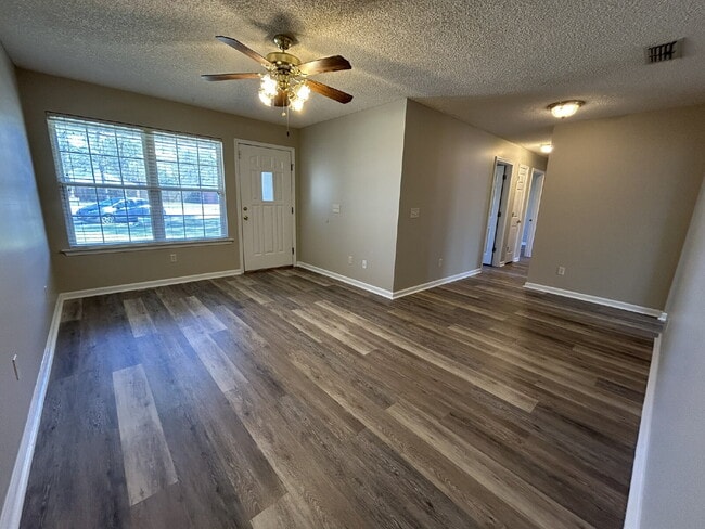 Building Photo - Home for Rent