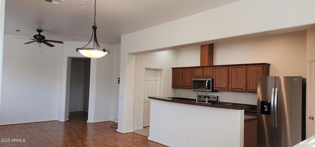 Foto del edificio - 1225 N 36th St